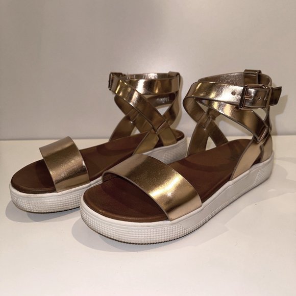 MIA Sandals - Picture 1 of 4